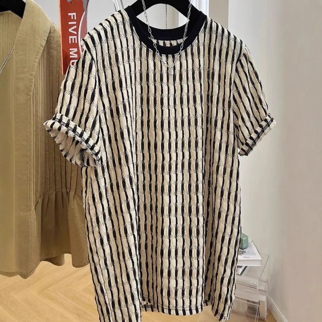 Black striped men's linen pullover shirt with short sleeves and loose casual fit
