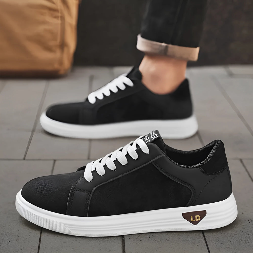 Men's black snake pattern PU casual sneakers with round toe and rubber sole