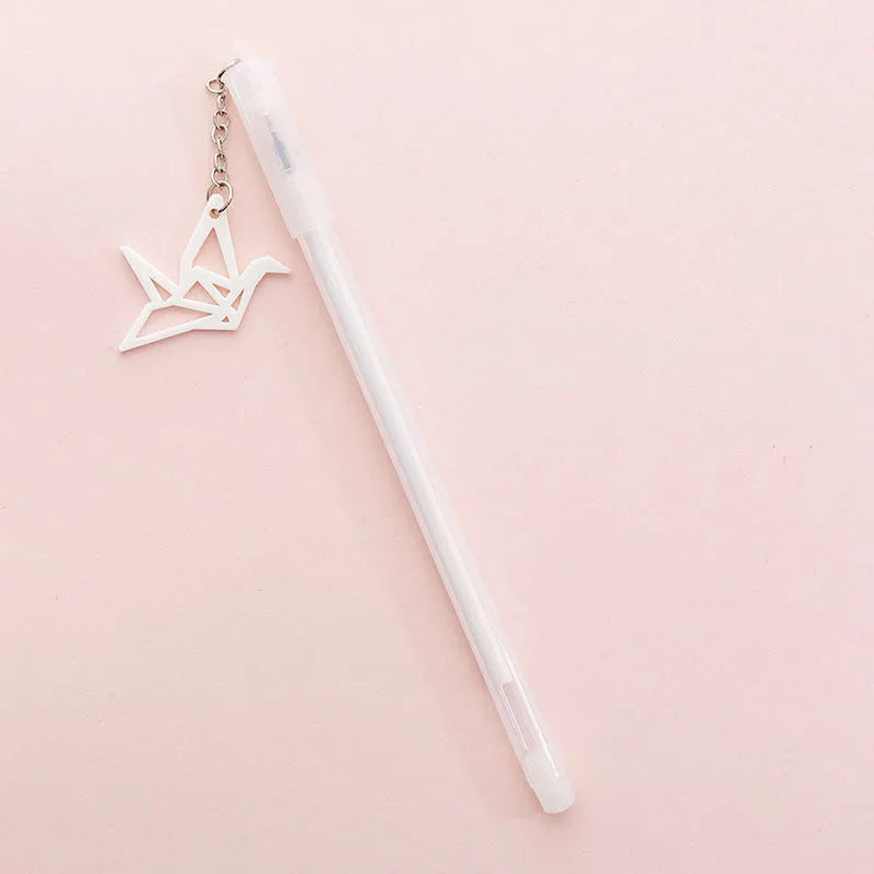 Plastic gel pen with paper crane or rabbit pendant decoration, 17cm length with 0.38mm fine tip