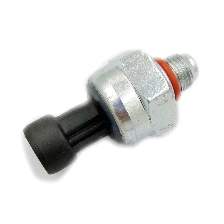 Ford F6TZ-9F838-A fuel pressure sensor with connecting line for diesel engines.