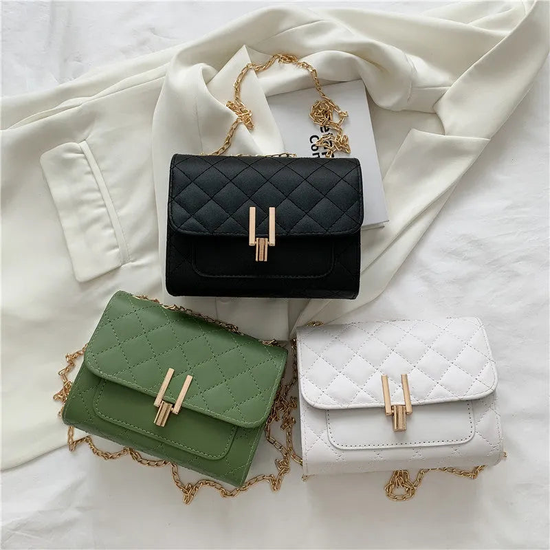 Women's diamond lattice chain crossbody bag in minimalist PU design with adjustable strap