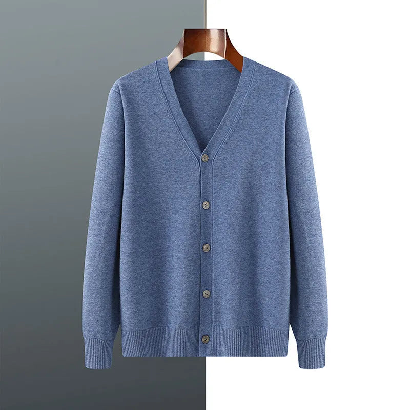 Andy velvet cardigan coat for men with V-neck design and long sleeves in loose fit