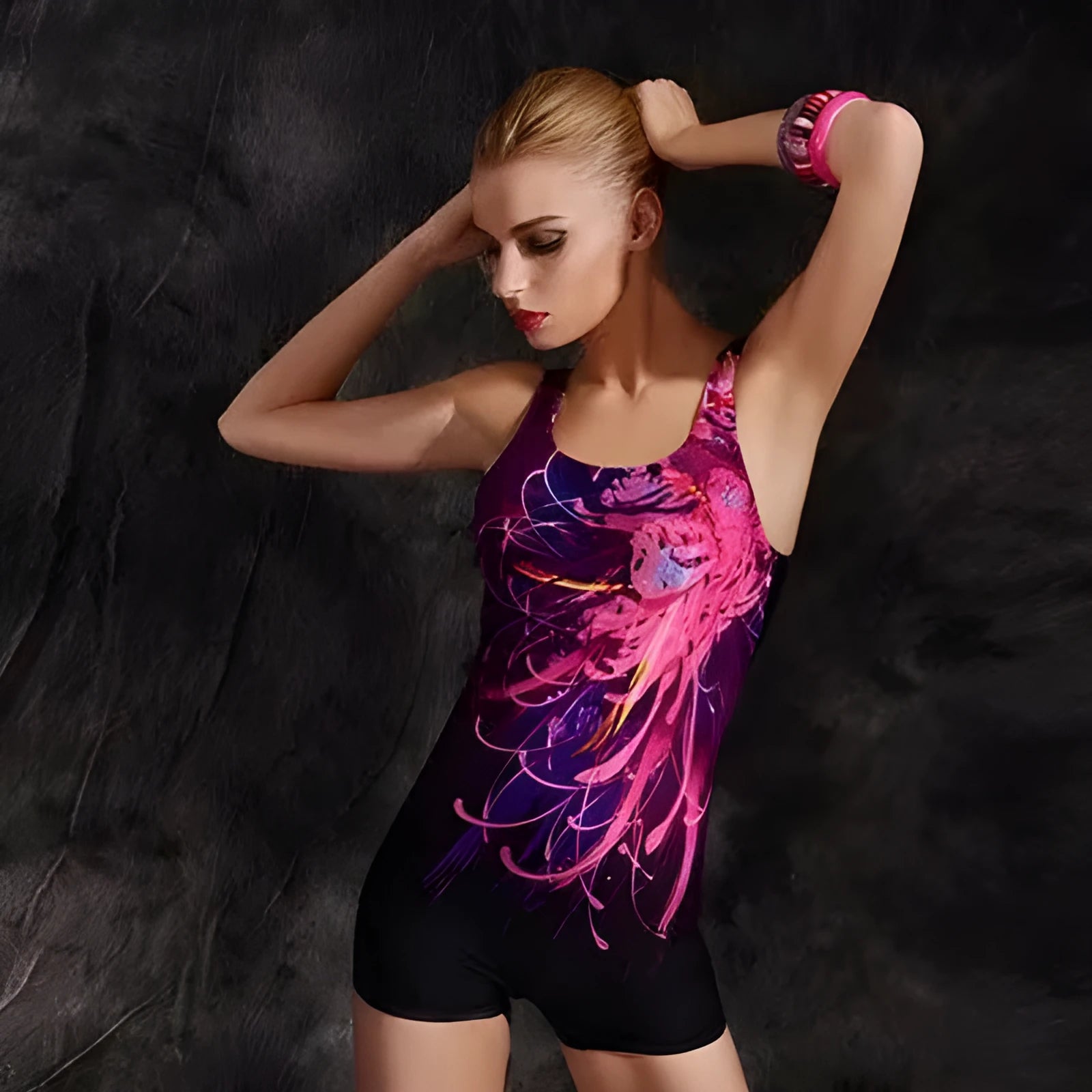 Women's quick-drying one-piece swimsuit in polyester with sleeveless conservative design