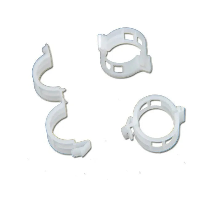 50-piece set of plastic gardening plant clips for tomato flower and twig support.