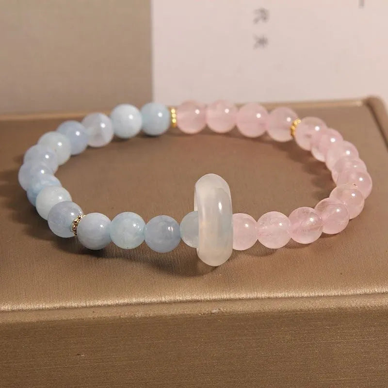 Aquamarine crystal women's bracelet with mixed materials and geometric round elements