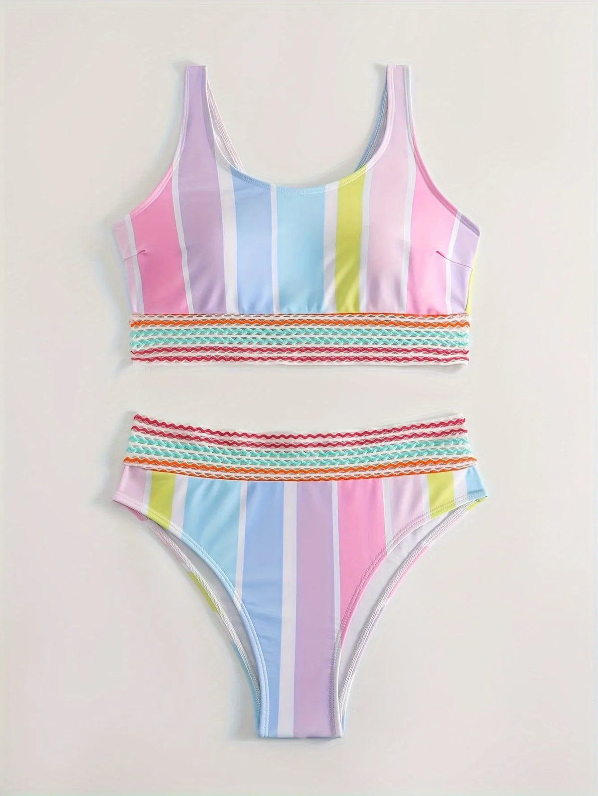 Striped women's bikini set with brief cut for swimming and water sports