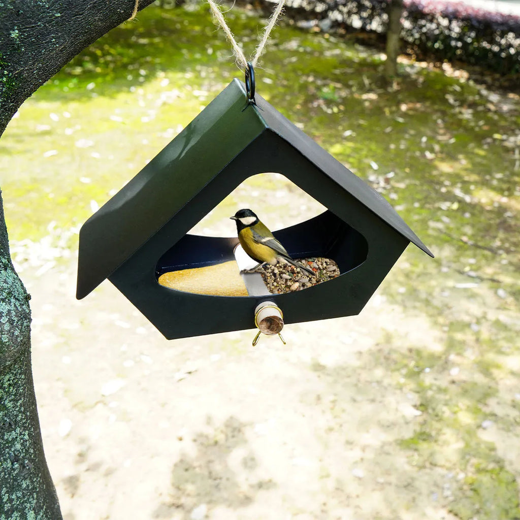European-style simple iron bird nest with anti-rain design for outdoor courtyard decoration