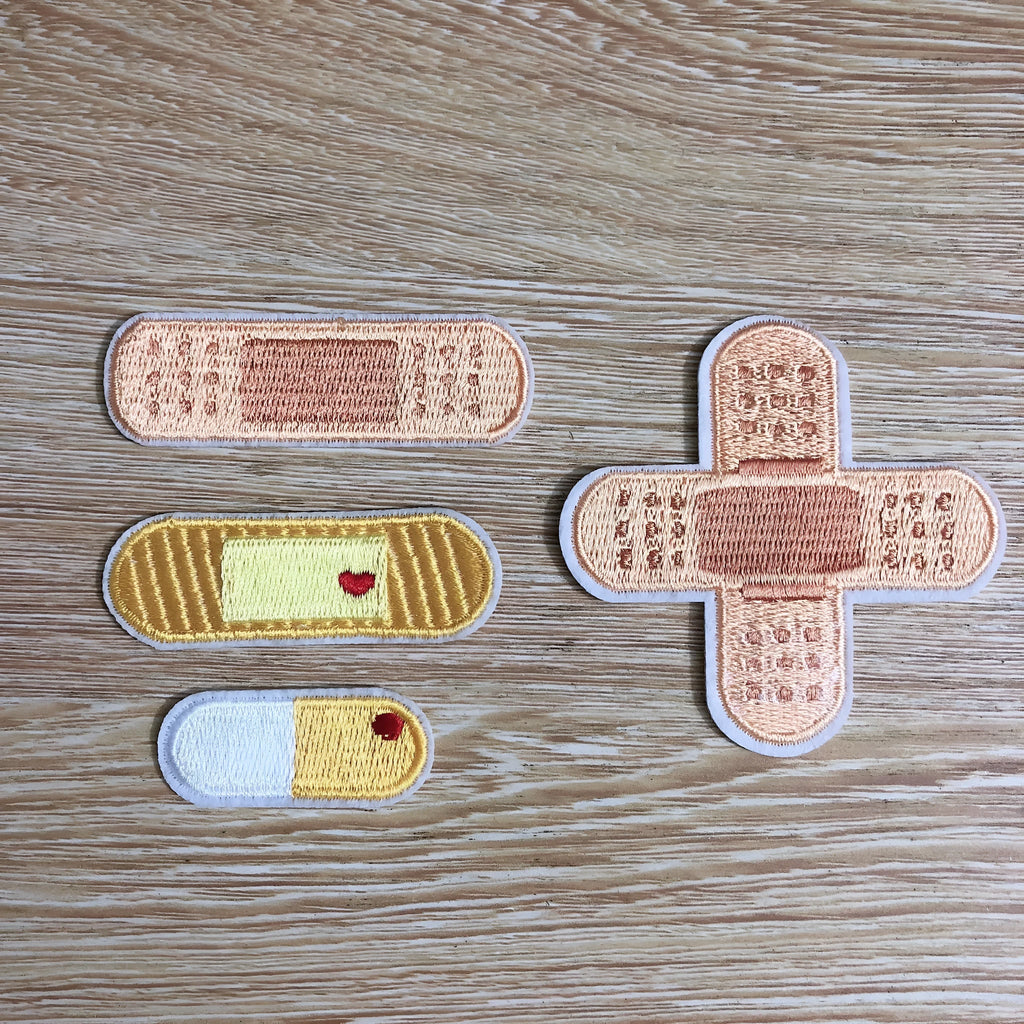 Full embroidered patch badge stick ornament accessories set of 10 pieces for DIY clothing decoration
