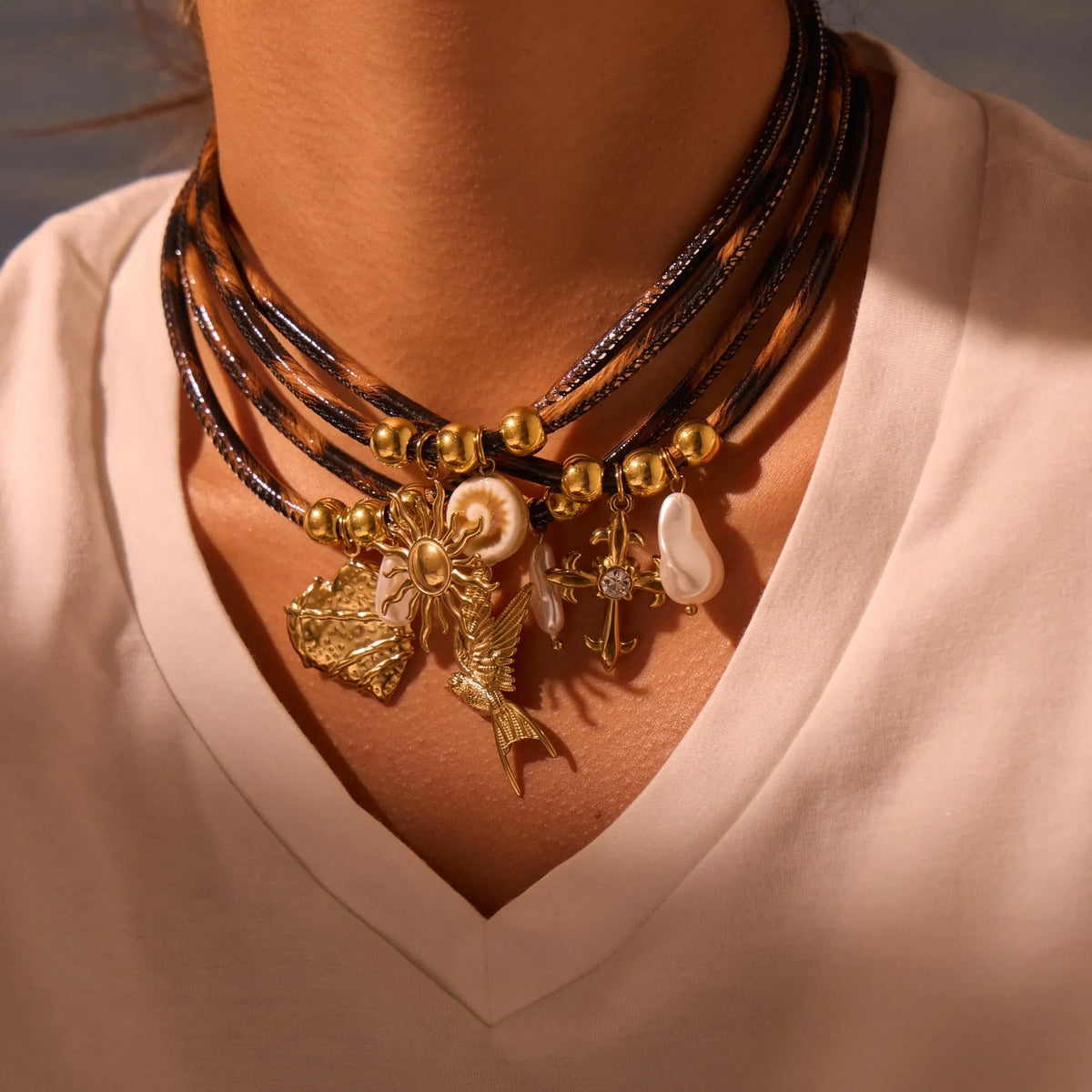 Women's leopard geometric stainless steel necklace with 18K gold electroplating