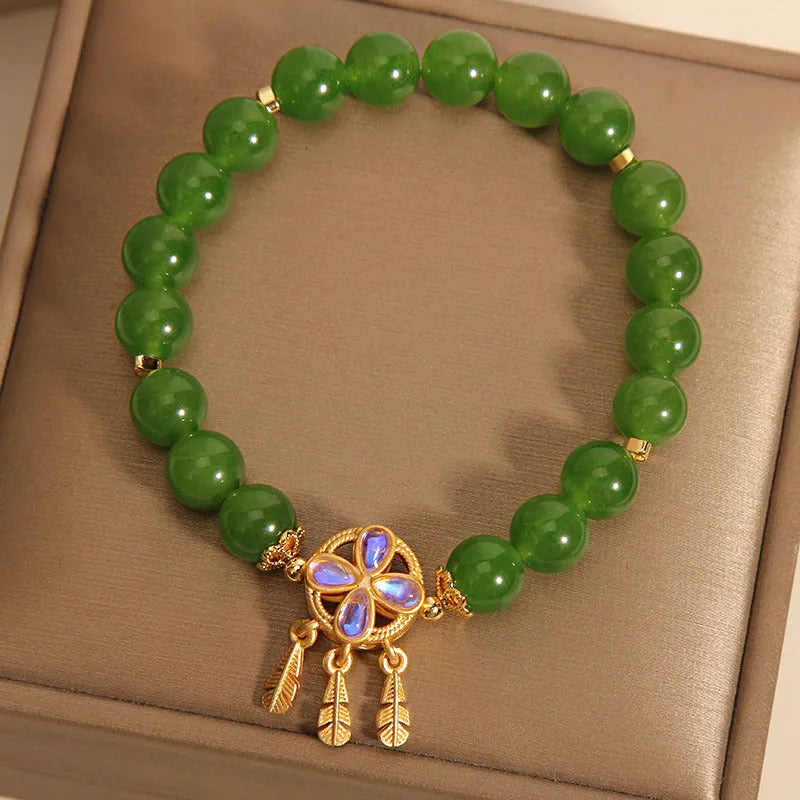 Green jasper crystal four-leaf clover dream catcher pendant on women's adjustable bracelet