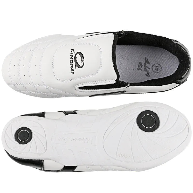 Black and white children's professional taekwondo martial arts shoes with soft sole
