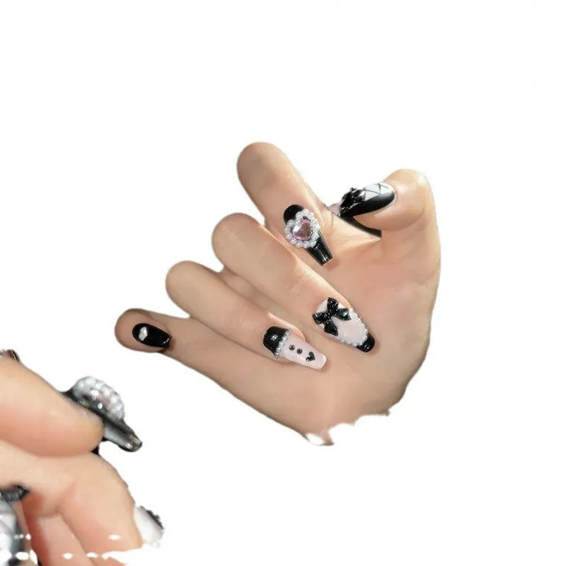 Black peach heart hand-painted detachable manicure set with bow patterns in Cat's Eye style