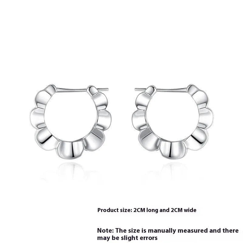 Sterling silver geometric round earrings with retro simple design and electroplated finish