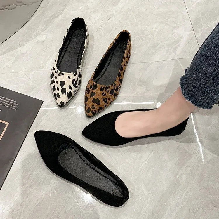 Women's leopard print flat pumps with pointed toe design and low heel