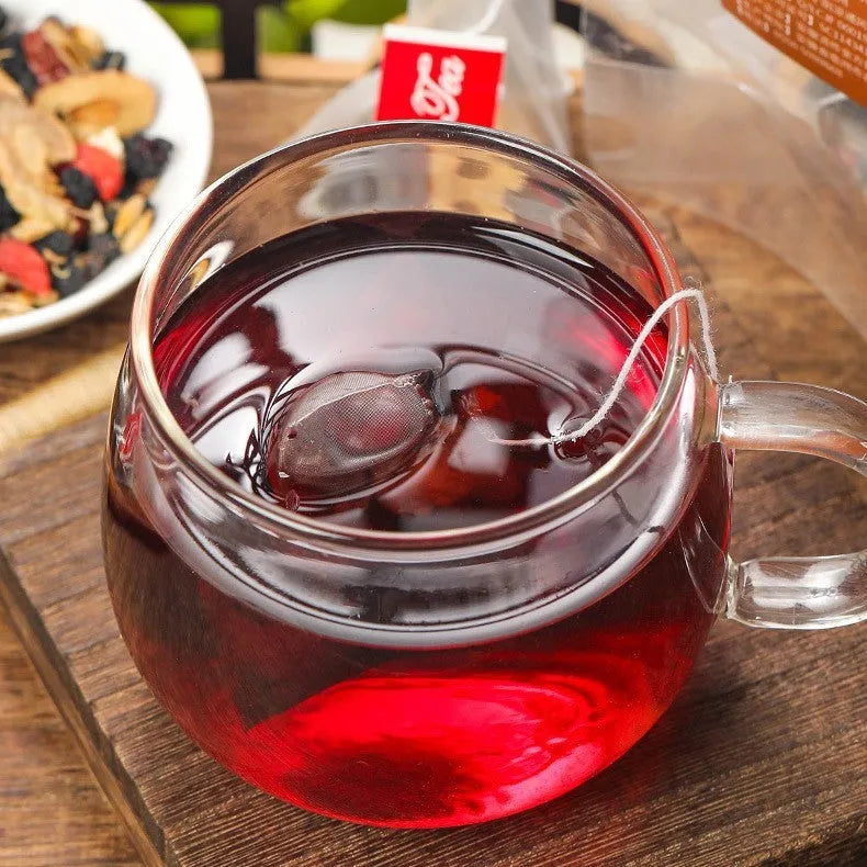 Ginseng black wolfberry tea package containing 40 individual 5g sachets with total weight of 200g