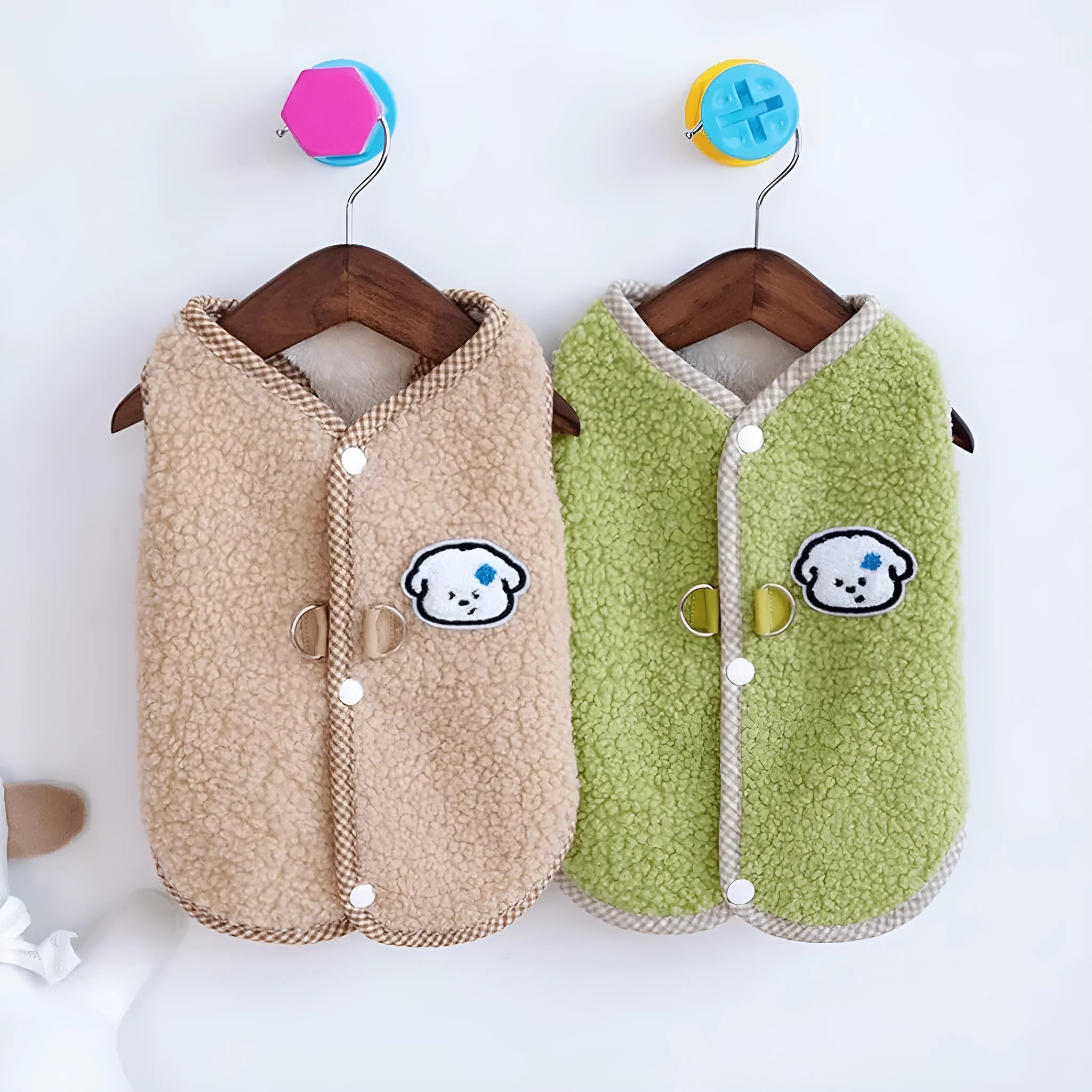 Green coral fleece dog sweatshirt vest with leash ring for small pets in autumn winter