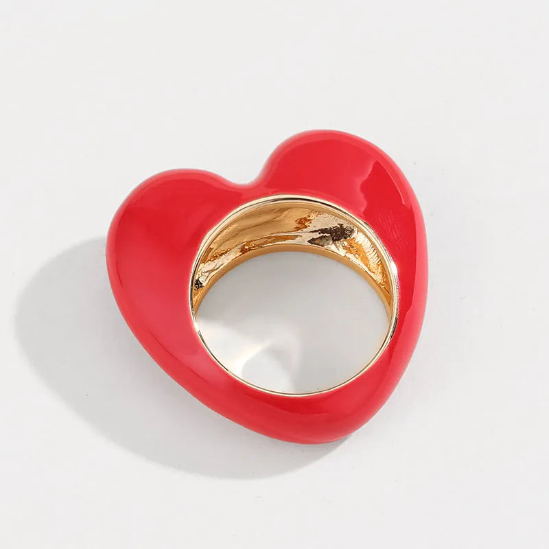 Three-dimensional heart-shaped enamel ring in choice of four colours on zinc alloy band