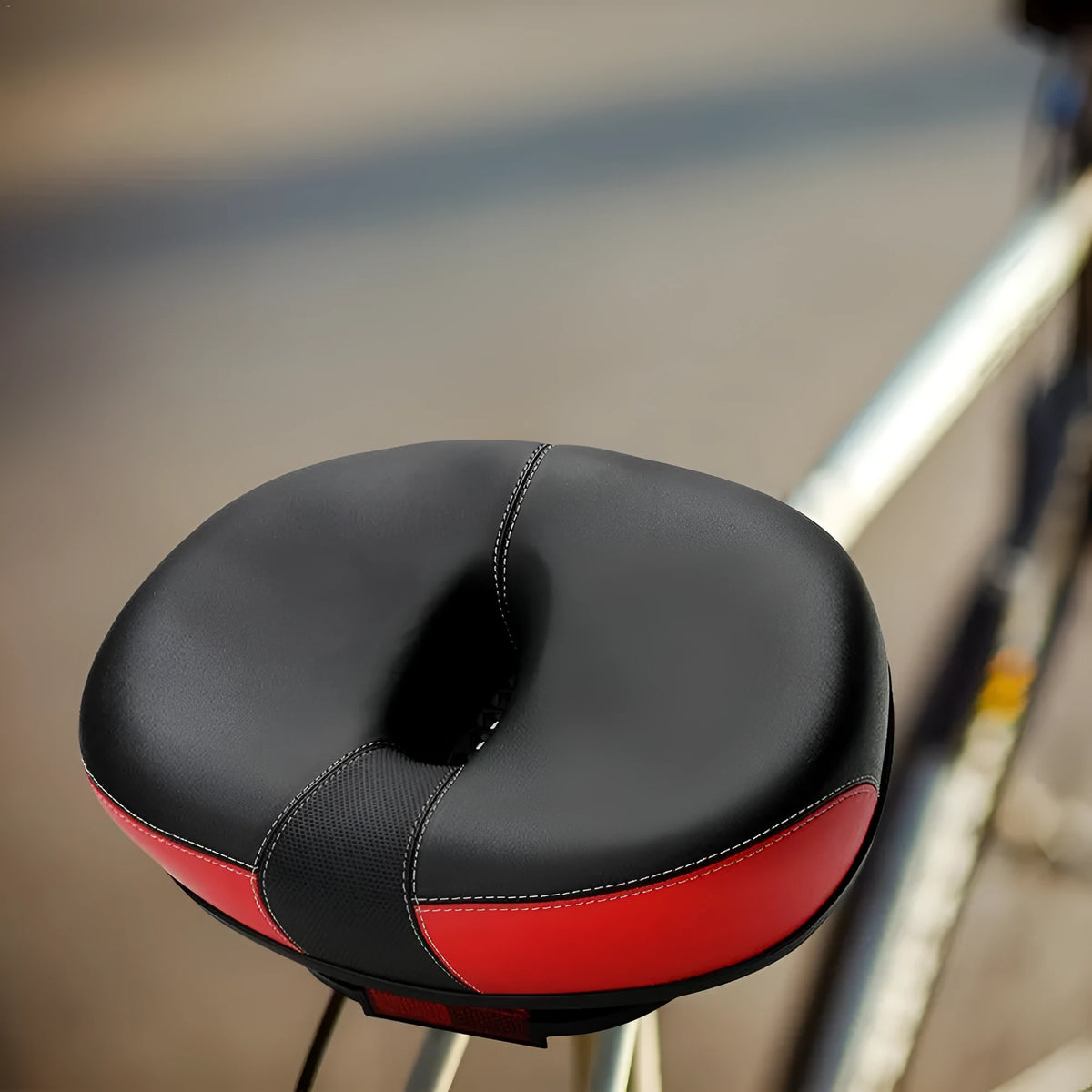 Large bicycle saddle with thickened rubber ball padding and PU leather cover in red, grey or light brown