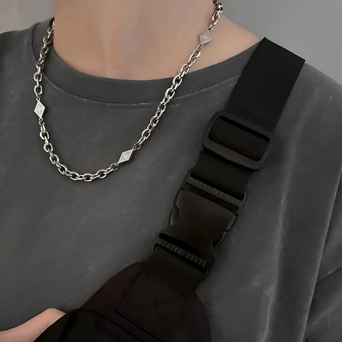 Men's hip hop style titanium steel necklace with octagonal star diamond pendant and Cuban link chain
