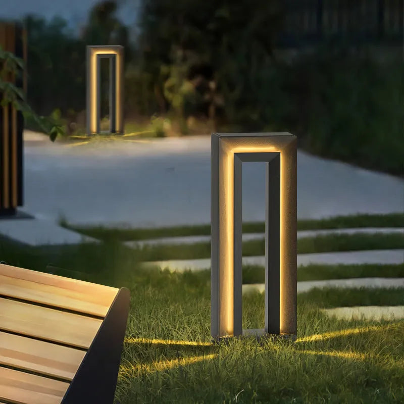 Geometric square courtyard lamp with stainless steel and acrylic construction for outdoor garden lighting