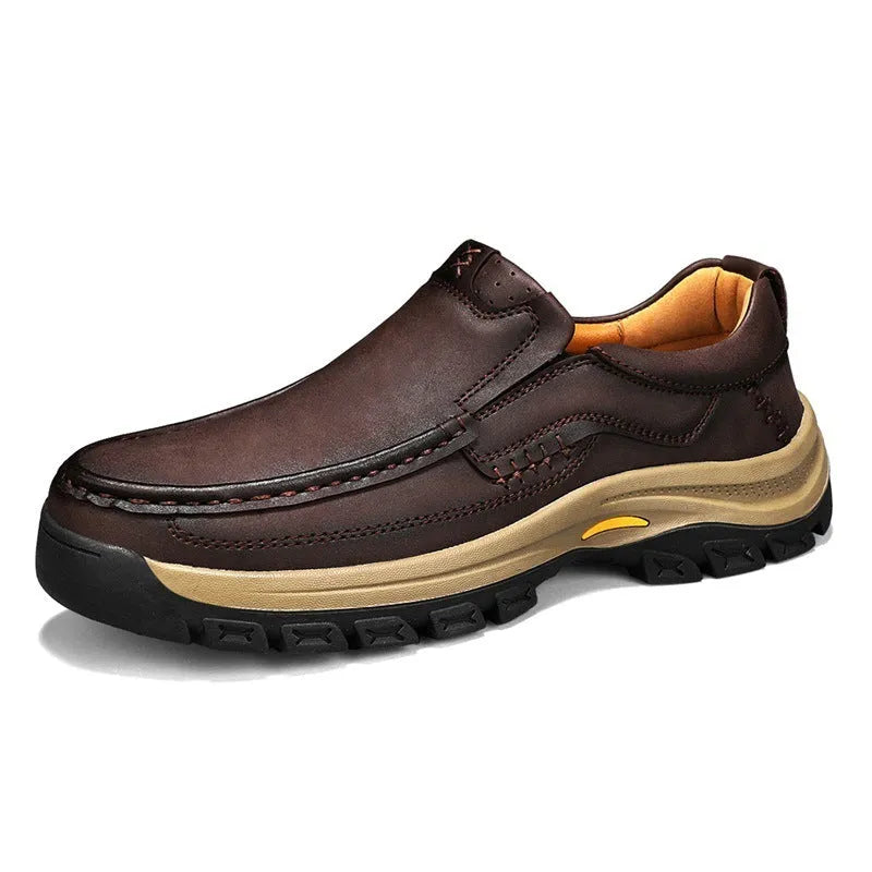Men's black leather shoes with thick rubber soles for outdoor mountaineering