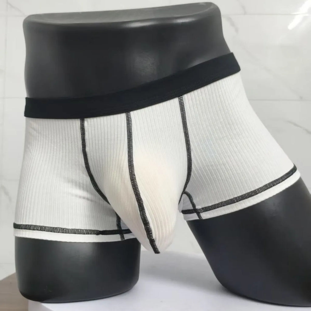 Men's breathable boxer shorts in solid colours with body shaping function