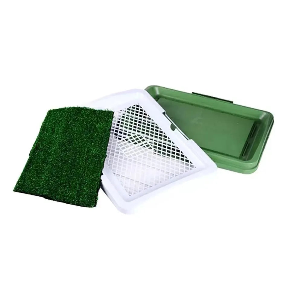 Green synthetic grass pet toilet training tray with three-layer construction