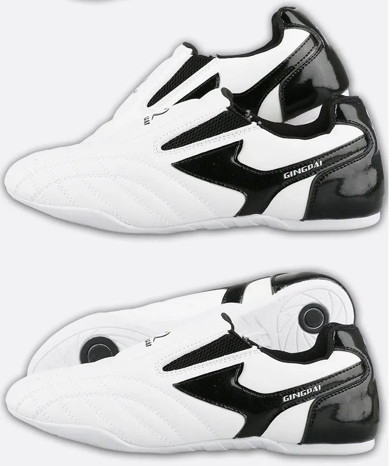Black and white children's professional taekwondo martial arts shoes with soft sole