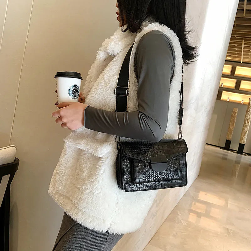 Vintage PU crossbody bag in black, dark brown, khaki, or red with dimensions 20cm wide by 14cm high.