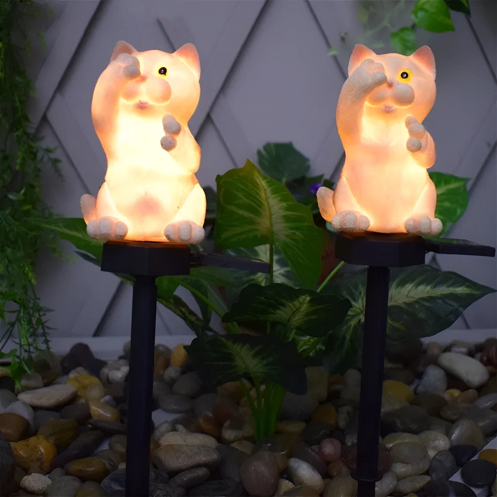 Brown resin cat-shaped solar lawn light with ground spike for garden lighting