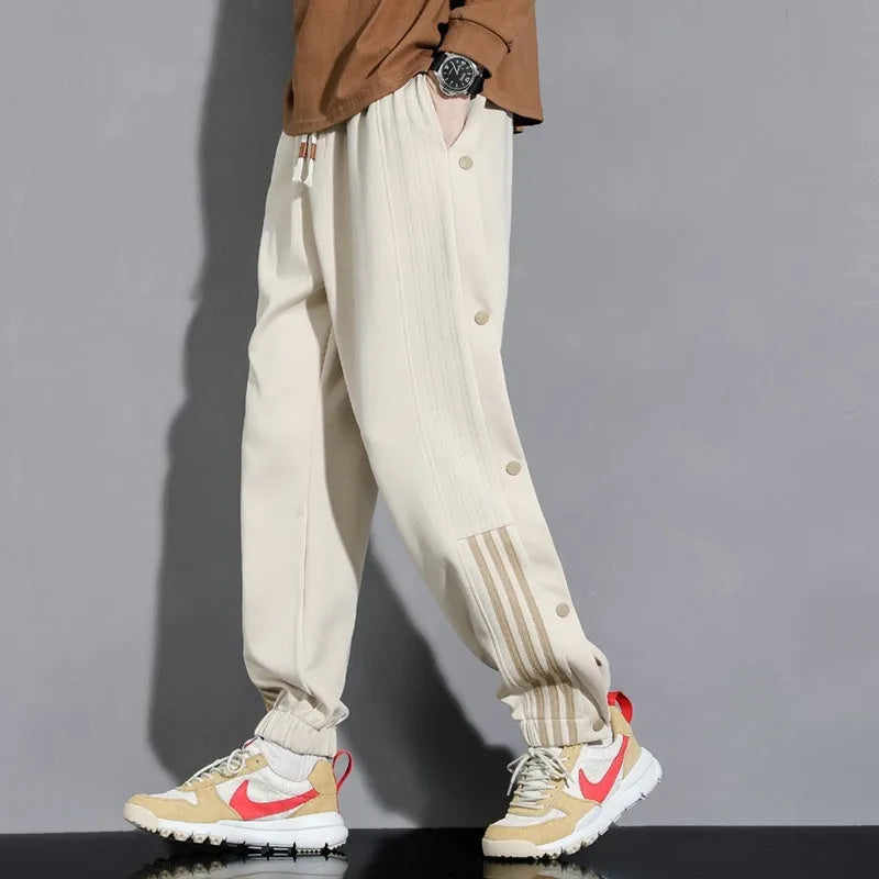 Men's loose cotton blend sweatpants with high waist and elastic drawstring in autumn colours