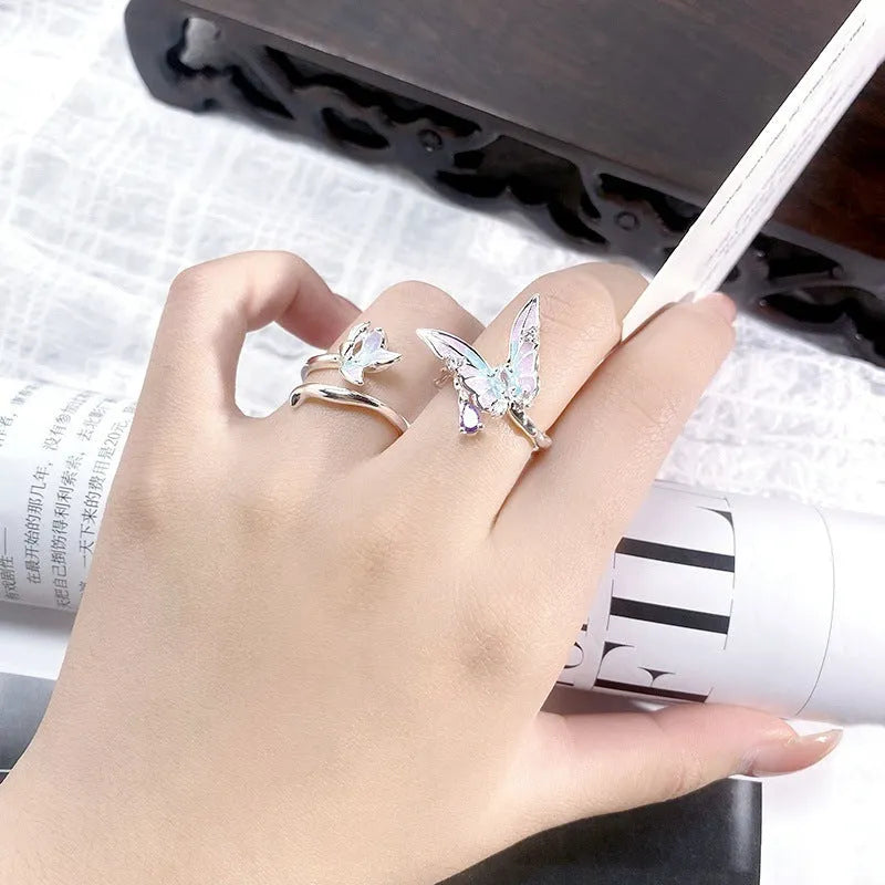 Adjustable opening copper ring featuring an insect motif with a dripping oil texture finish.