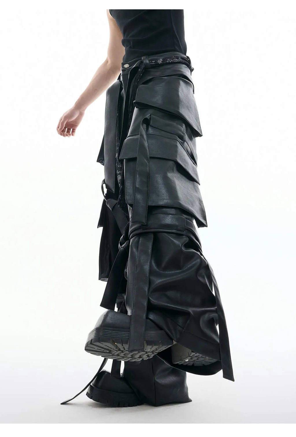 Black retro loose-fit multi-pocket trousers with quilted stitching detail, showing front and side views.