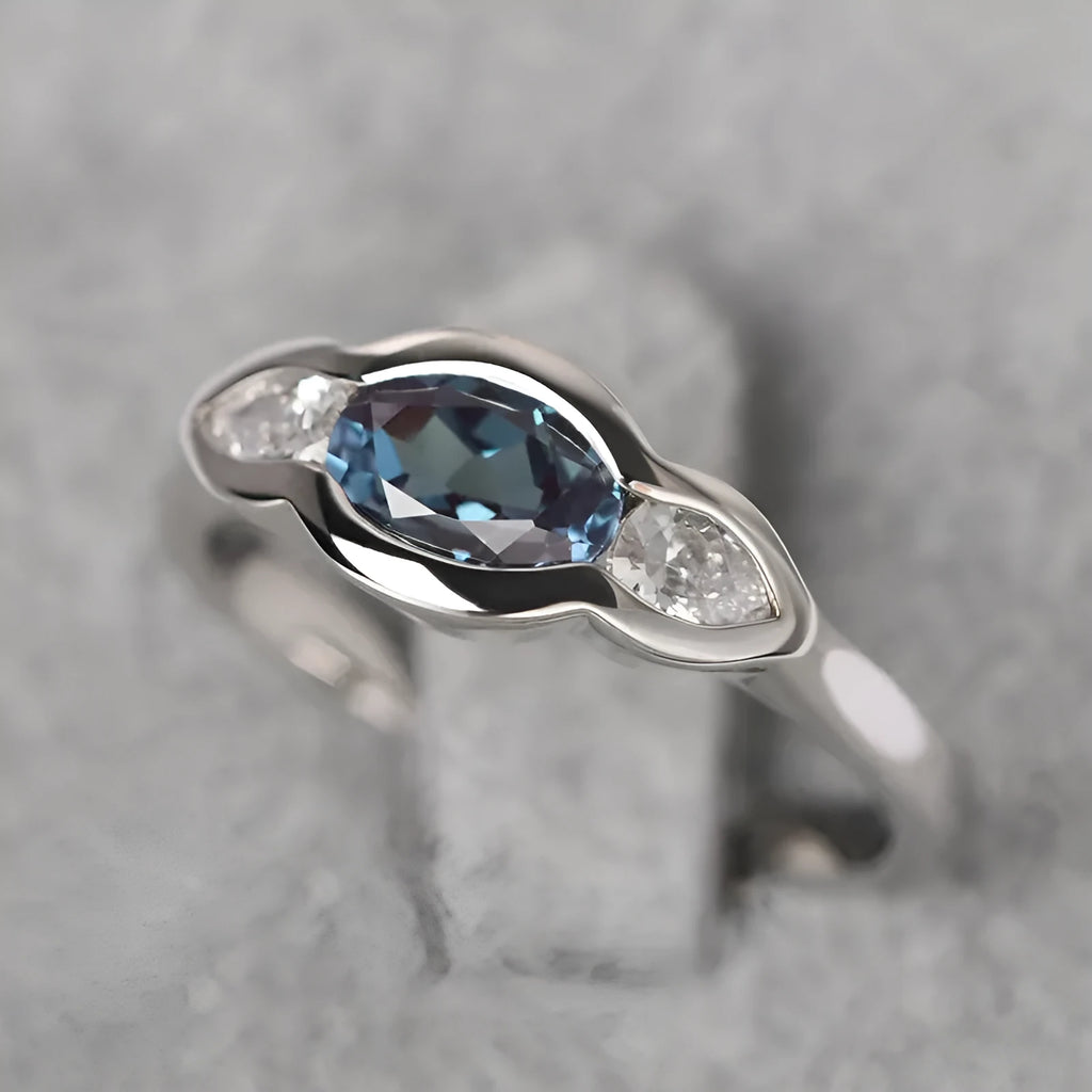 Women's geometric ellipse ring with zircon inlays in Q941 white gold finish