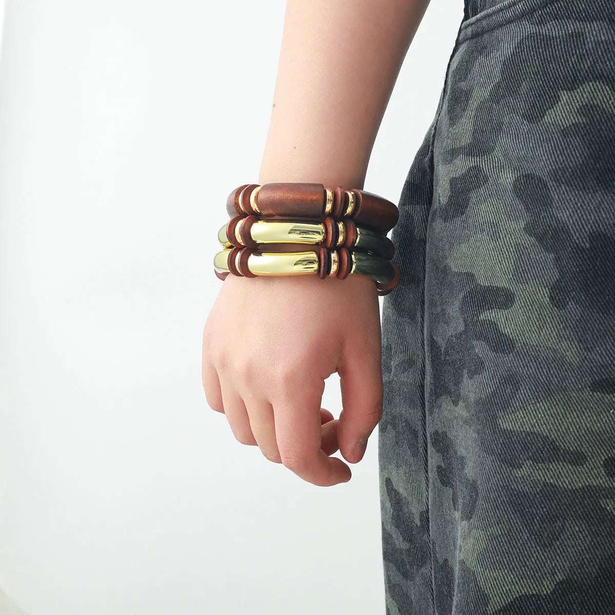Women's European style wooden multi-layer necklace and bracelet set with alloy chain