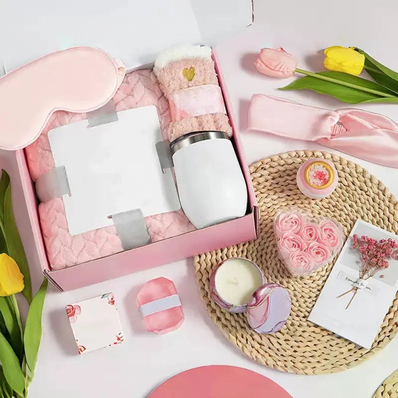 Soy wax aromatherapy candle bath set gift box in modern simplicity style, showing colour variation options