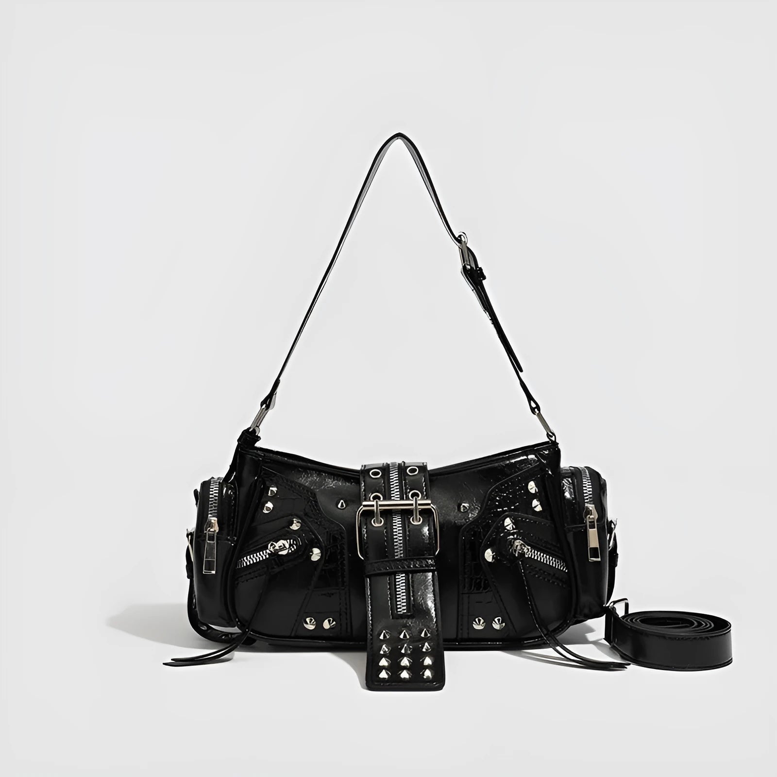 Black retro dumpling-shaped handbag with oil wax leather finish and three-dimensional pocket design