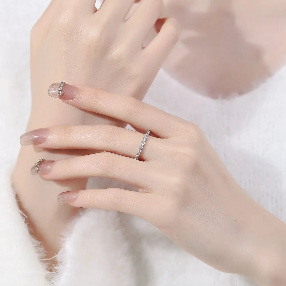 Women's geometric diamond tail ring with open mouth design in electroplated white gold or yellow gold colour