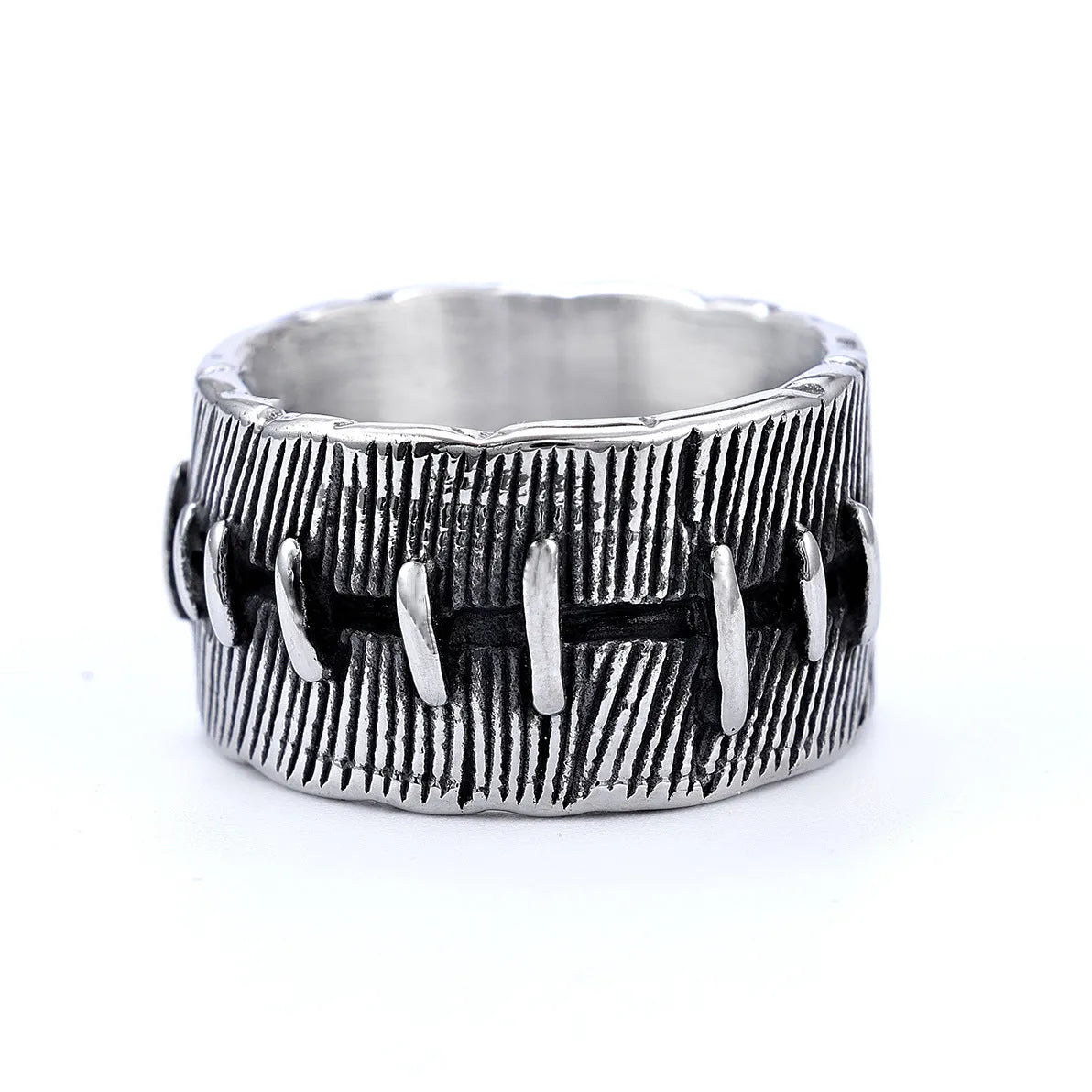 Titanium steel dark punk stitched ring with geometric U-shape design and double ring element in retro colour