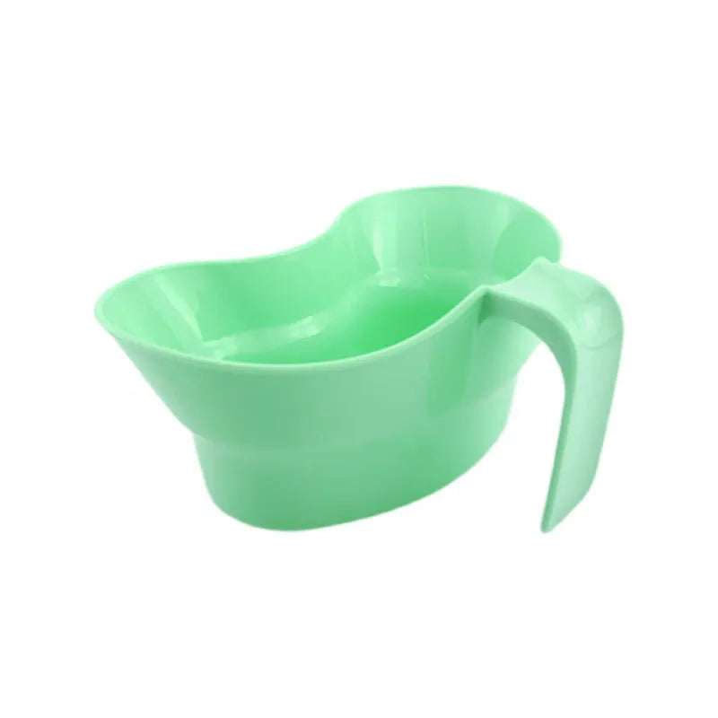 Green plastic gargle cup for bedridden patient nursing care