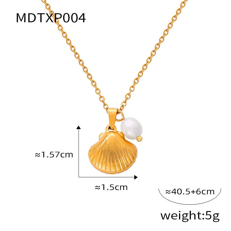 Women's vintage necklace with freshwater pearl and chain pendant in titanium steel