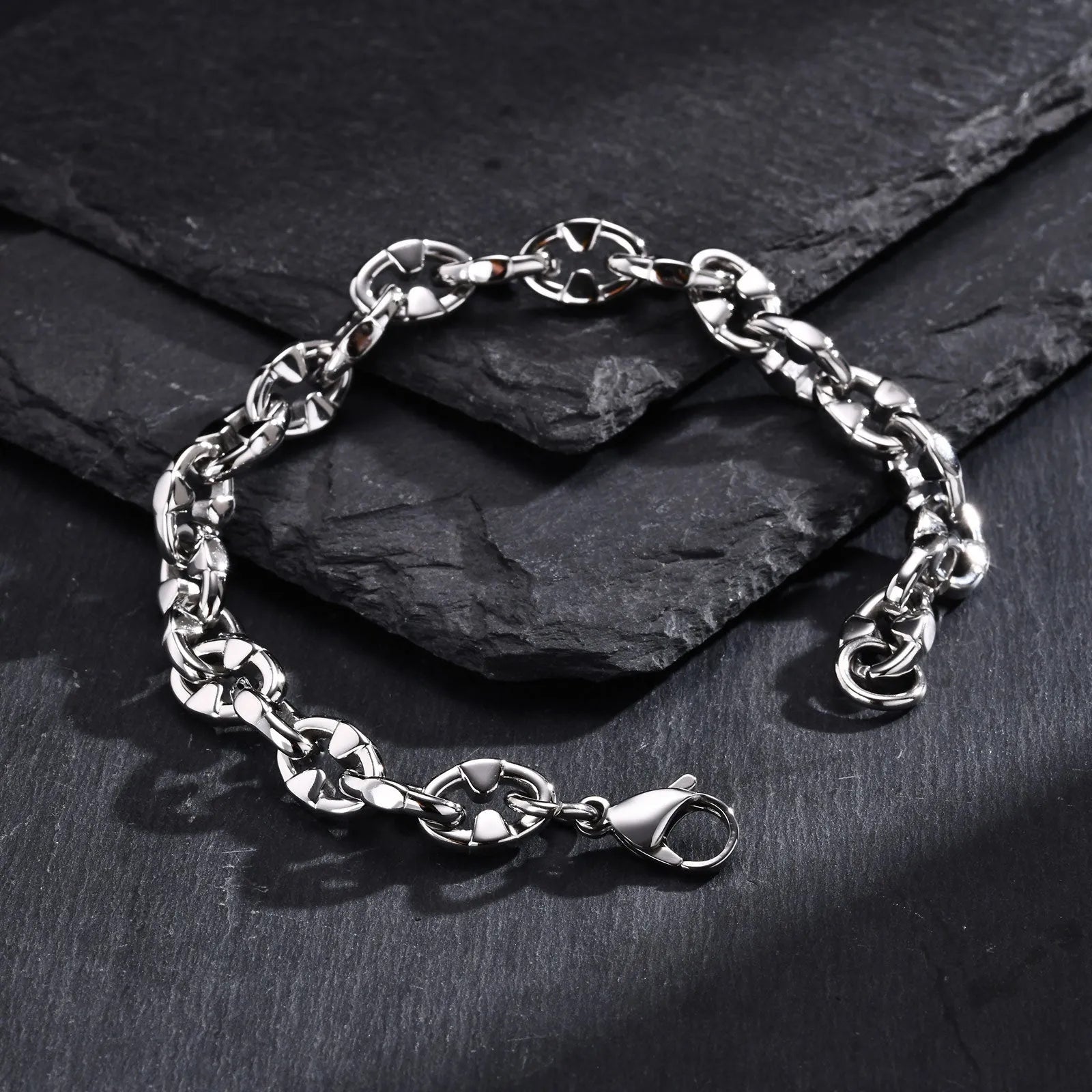 Men's stainless steel thick geometric chain bracelet with handmade construction