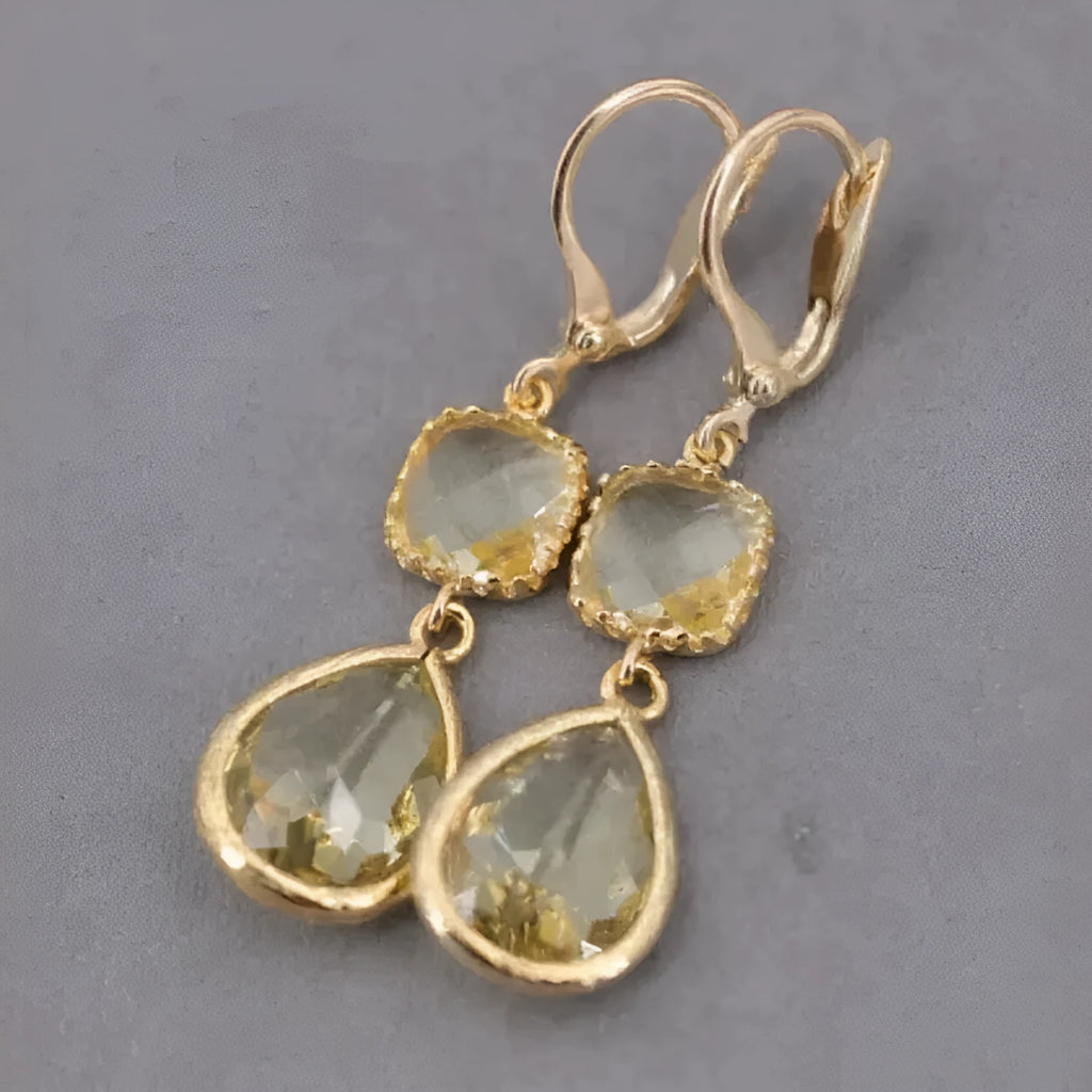 Retro geometric crystal fringe earrings with water droplet shapes in electroplated gold colour