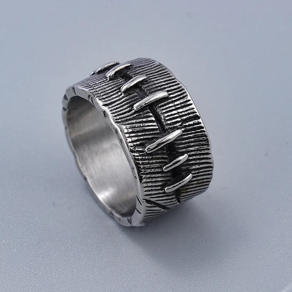 Titanium steel dark punk stitched ring with geometric U-shape design and double ring element in retro colour