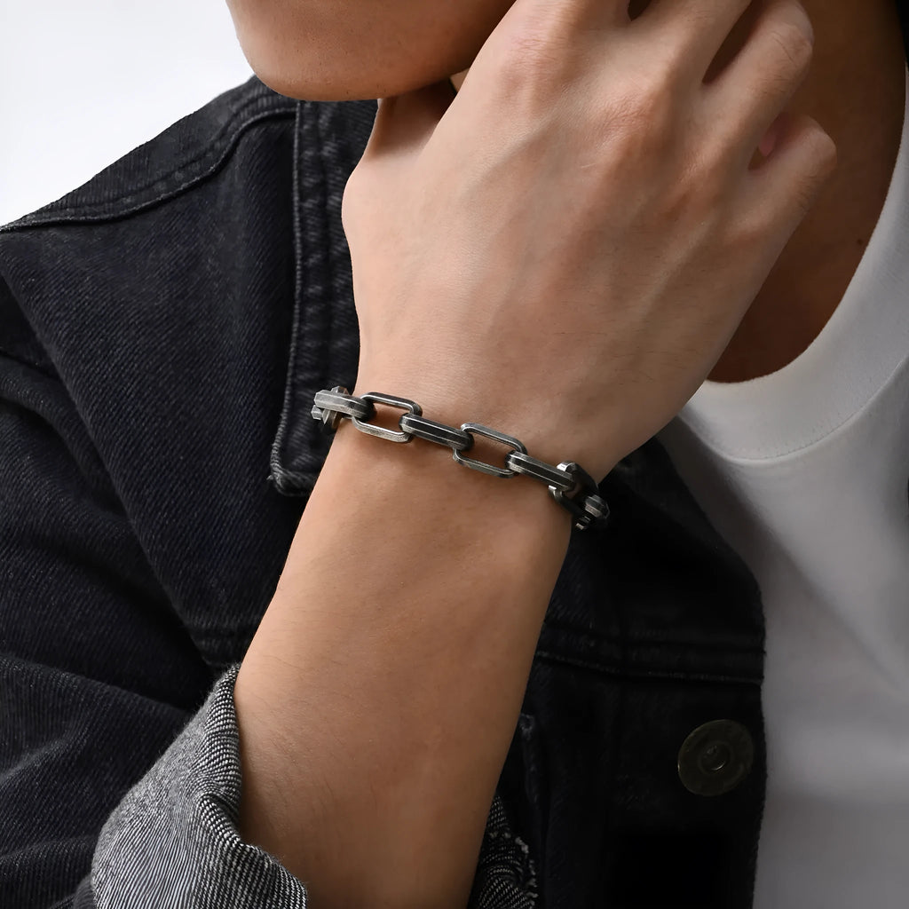 Square chain link men's bracelet in titanium steel with electroplated finish