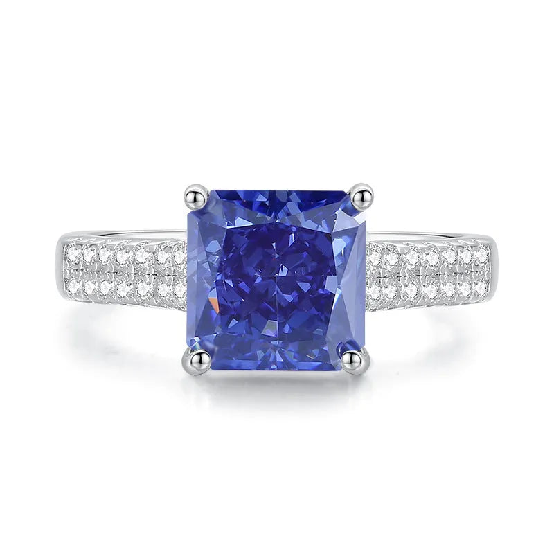 Heart-shaped sterling silver ring with a faceted ice flower cut zircon stone in a tan sang colour.