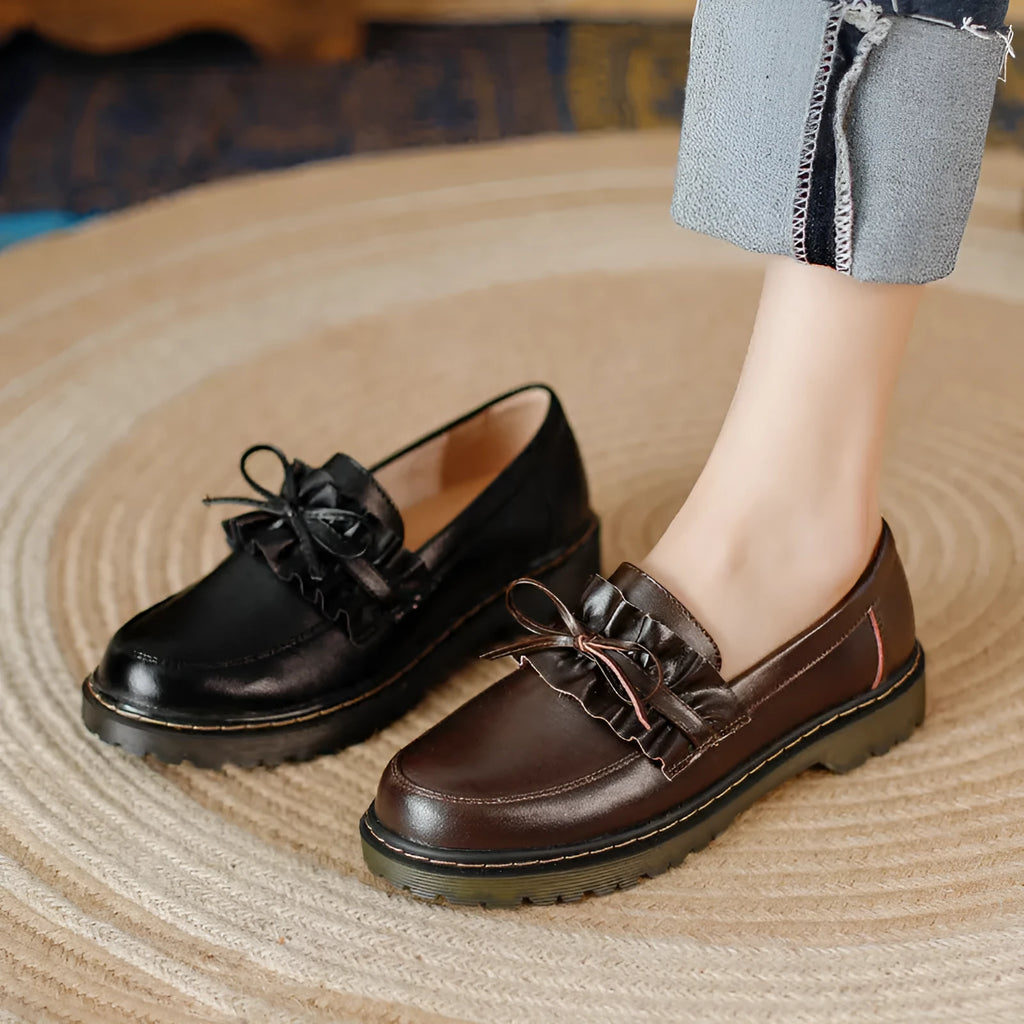 British style women's leather shoes with round toe and chunky heel in black or brown