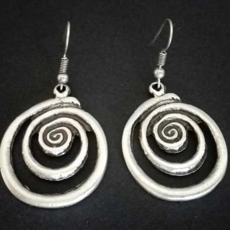 Silver geometric spiral distressed alloy earrings measuring 2.6×5cm