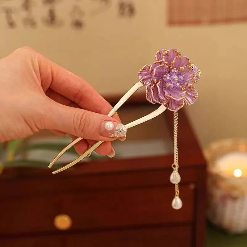Purple and white retro peony flower U-shaped hairpin with tassel detail