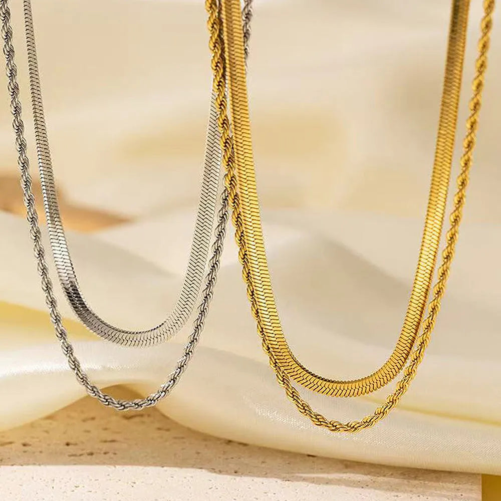 Close-up of a women's retro geometric line double-layer twist necklace with an adjustable stainless steel chain.